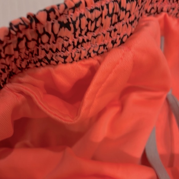 Nike Dri-Fit Running Shorts w/Pocket Brief Womens Size Large Coral/ Black - Picture 12 of 13